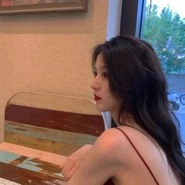 默片解说员